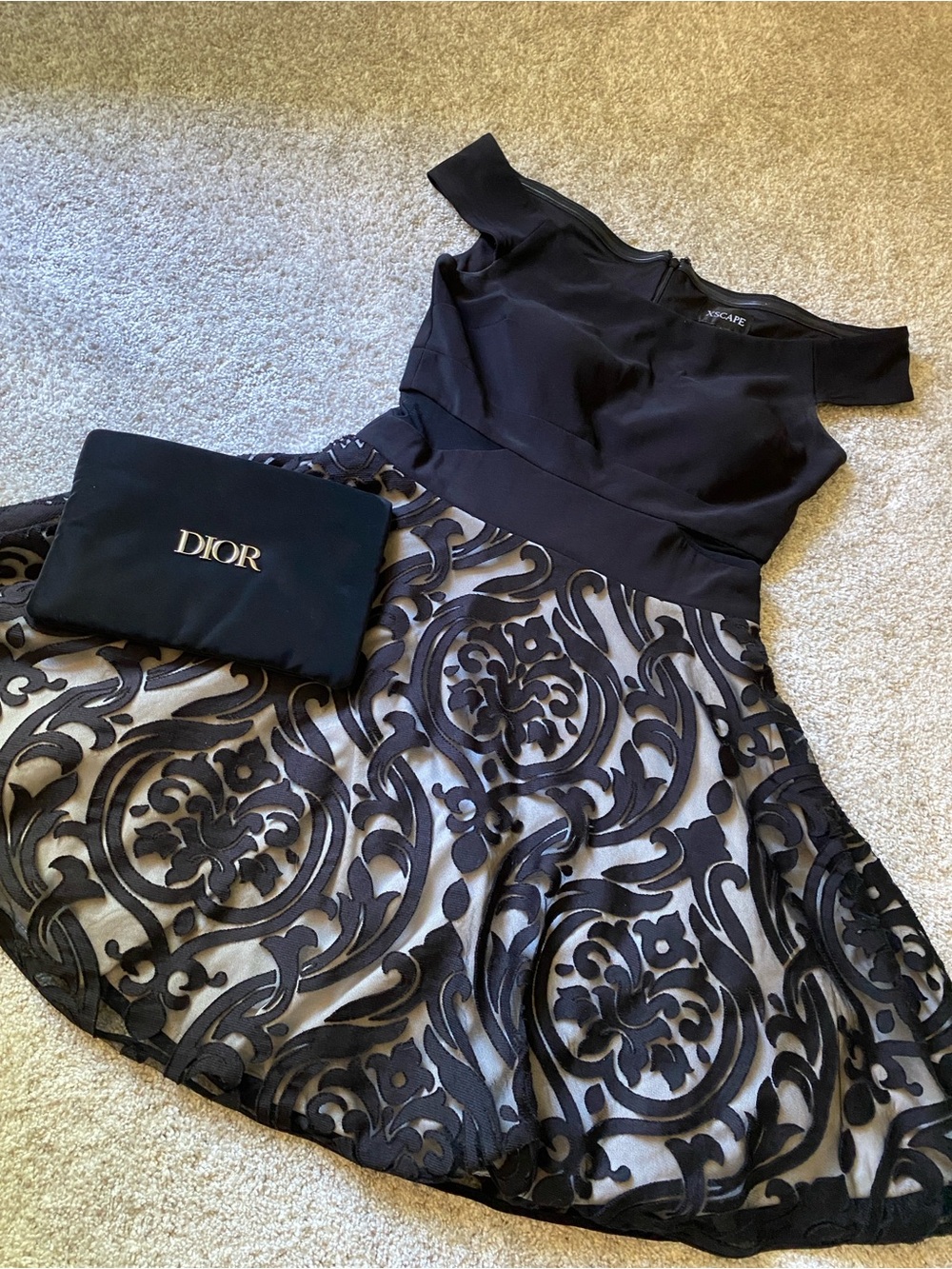 Xscape Black & Ivory Fit-and-Flare Prom Dress Sz 8